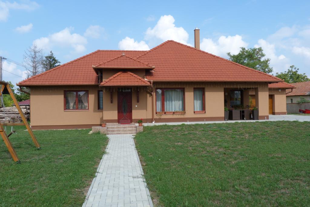 Tordai Vendeghaz Hotel Bihartorda Екстериор снимка